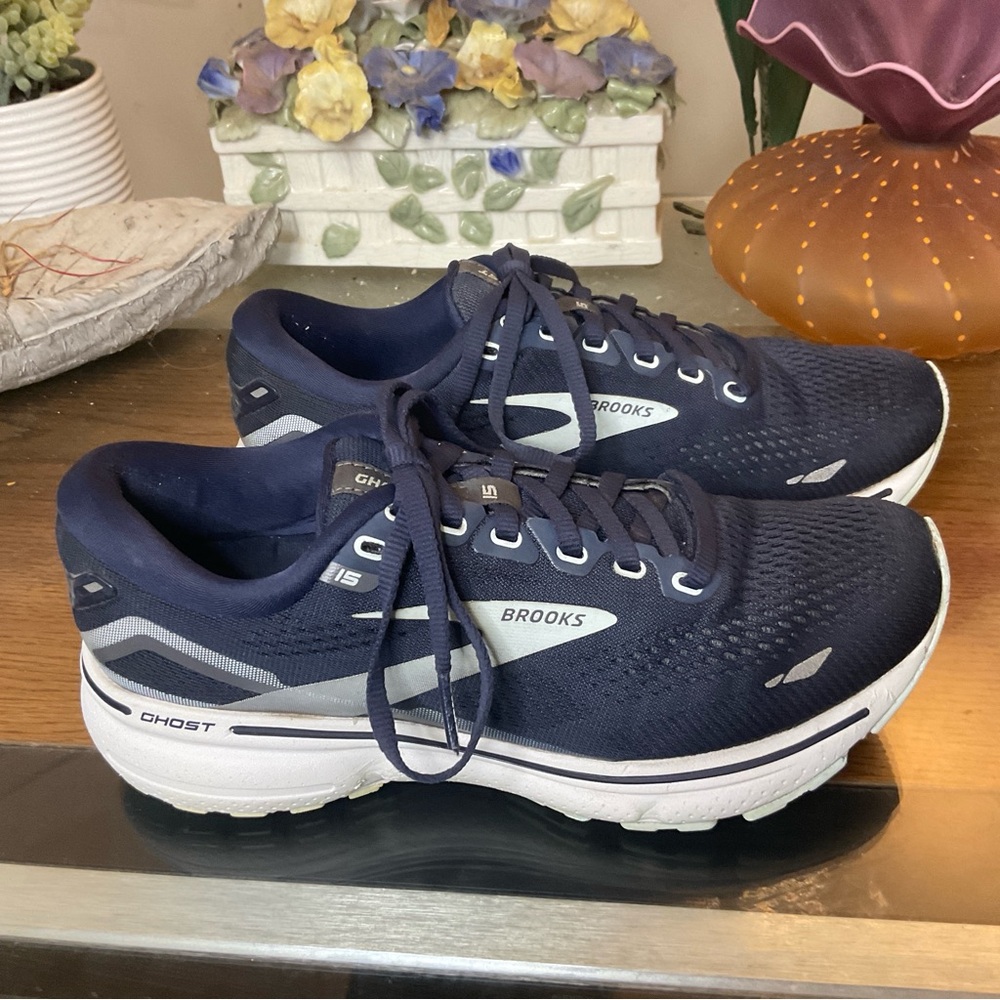 BROOKS WOMENS GHOST 15 RUNNING SHOES 7 - Picture 2 of 8